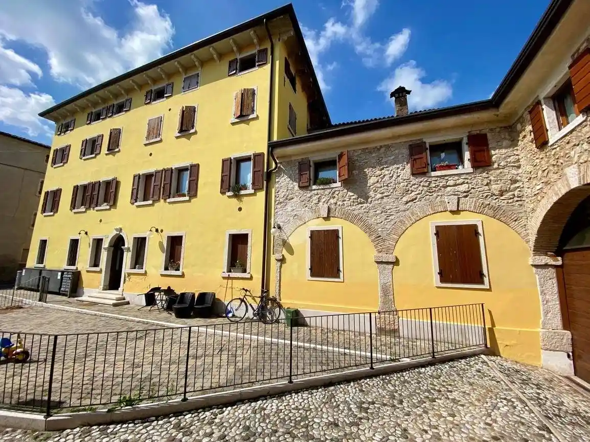 Appartamento in vendita a Caprino Veronese