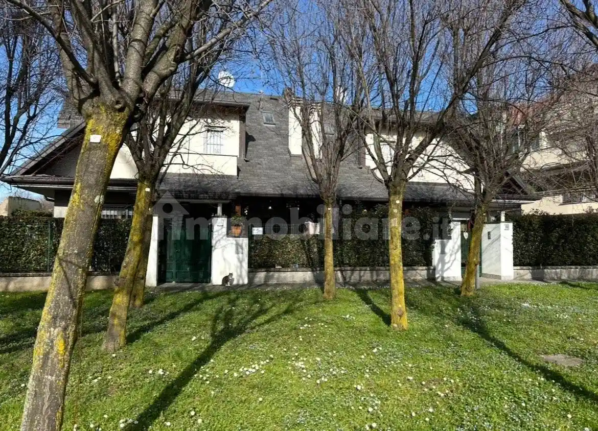 Villa in vendita a Limbiate