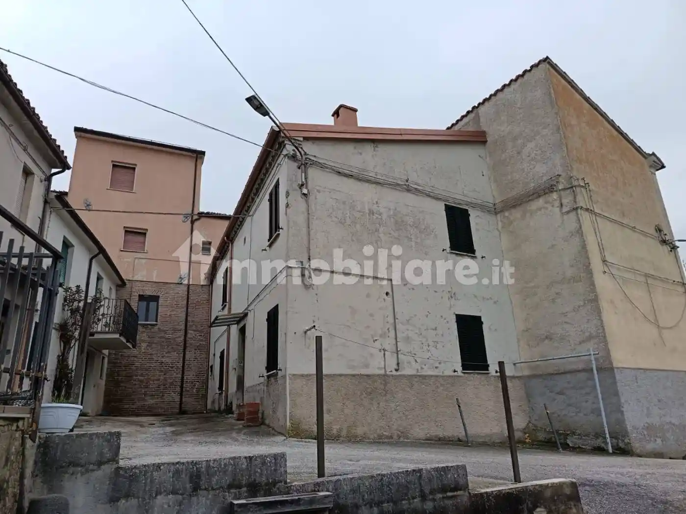 Casa indipendente in vendita a Fabriano