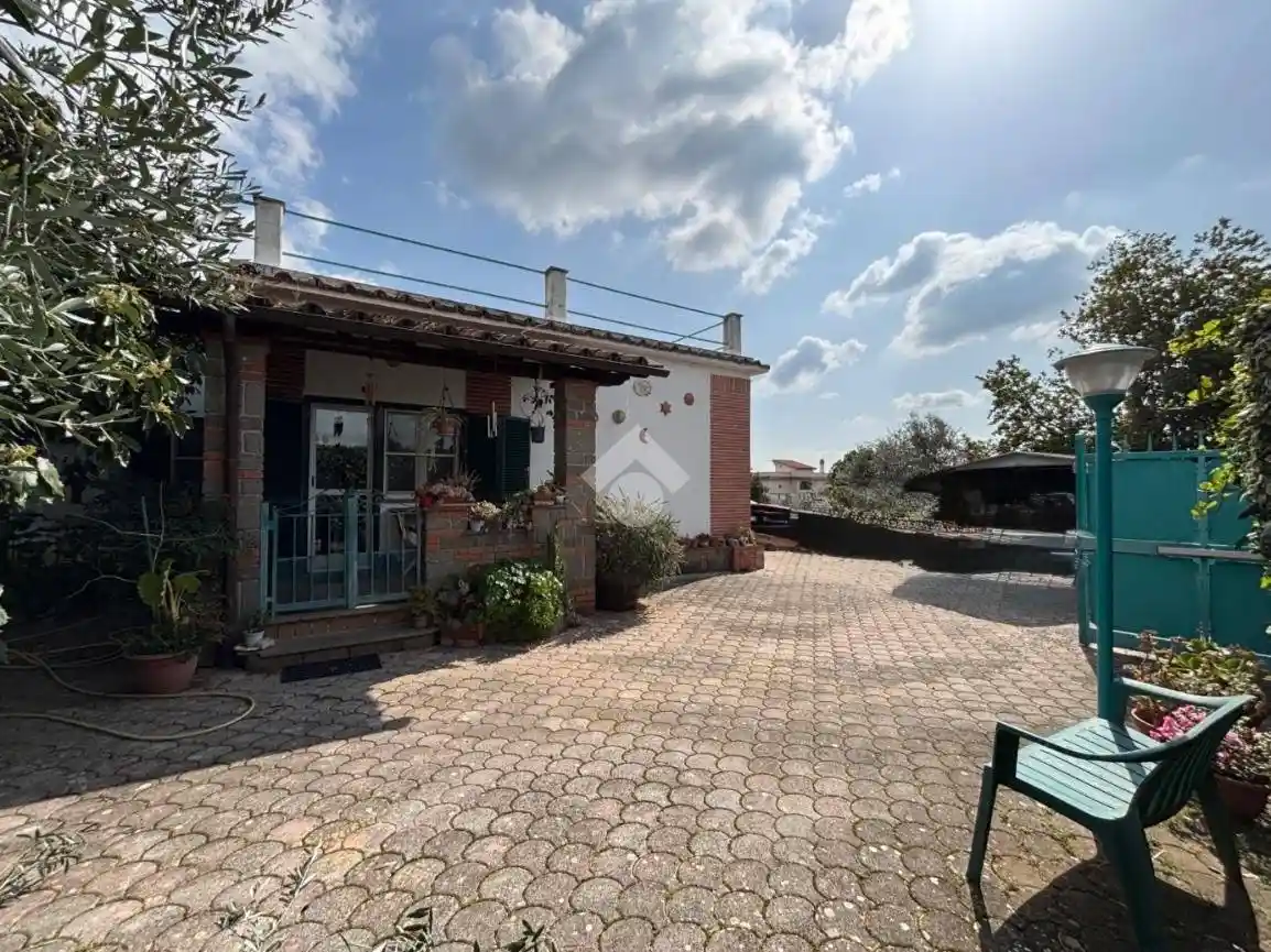 Casa indipendente in vendita a Lanuvio