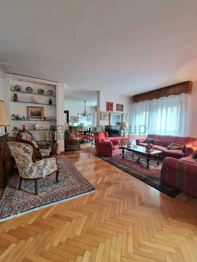 Appartamento in vendita a Livorno