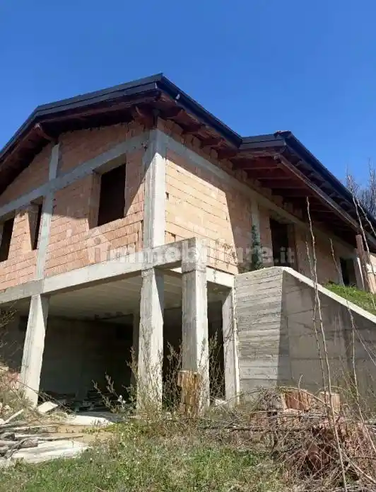 Palazzo - Stabile in vendita a Monzuno