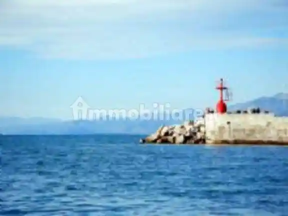 Appartamento in vendita a Viareggio