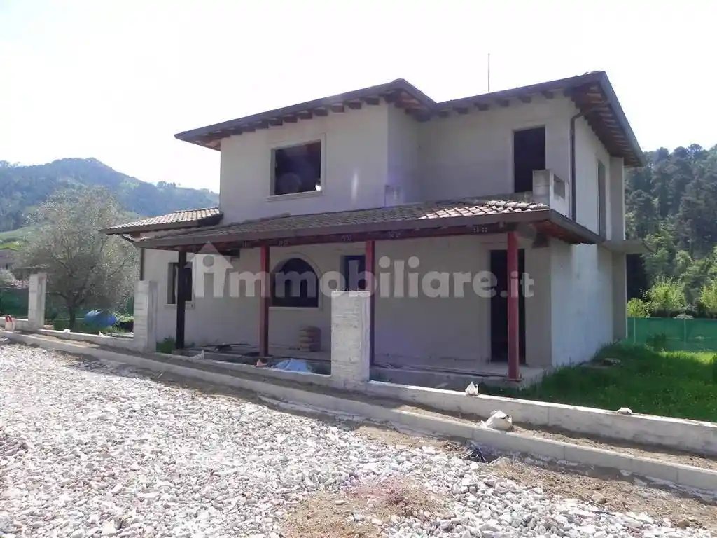 Villa in vendita a Camaiore