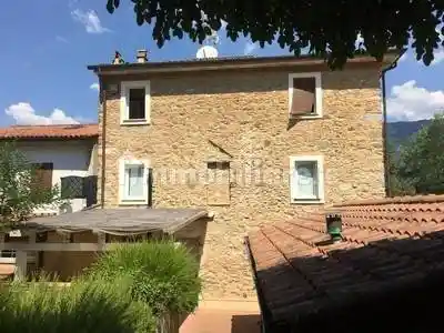 Rustico - Casale in vendita a Camaiore