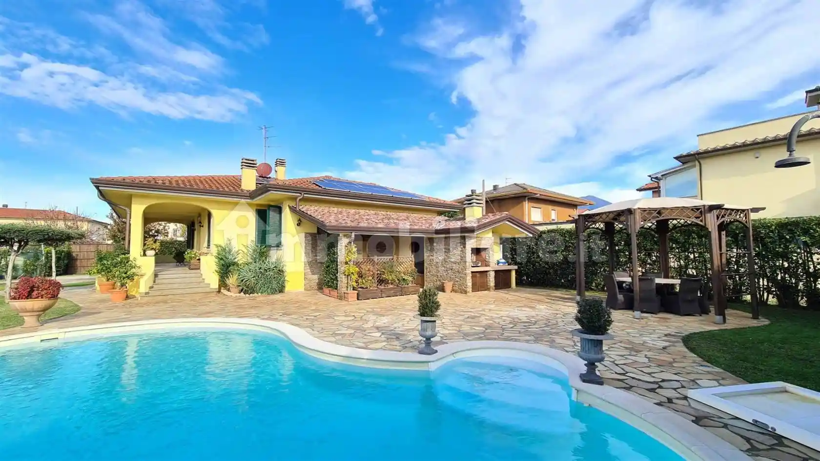 Villa in vendita a Camaiore