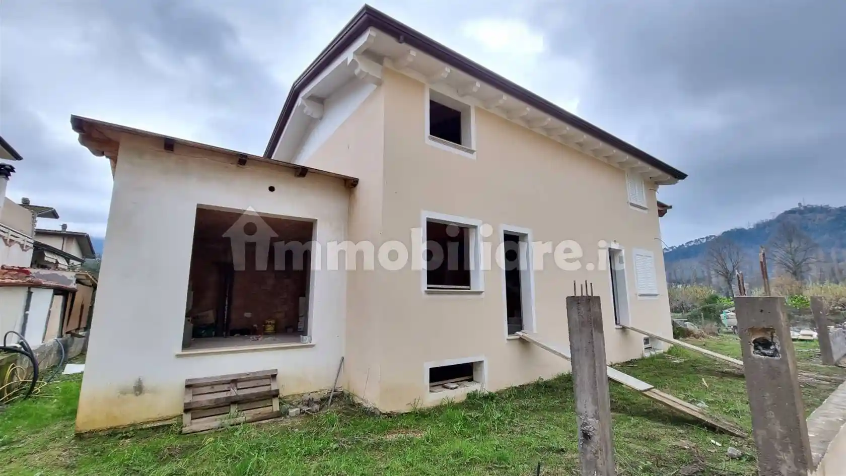 Villa in vendita a Camaiore