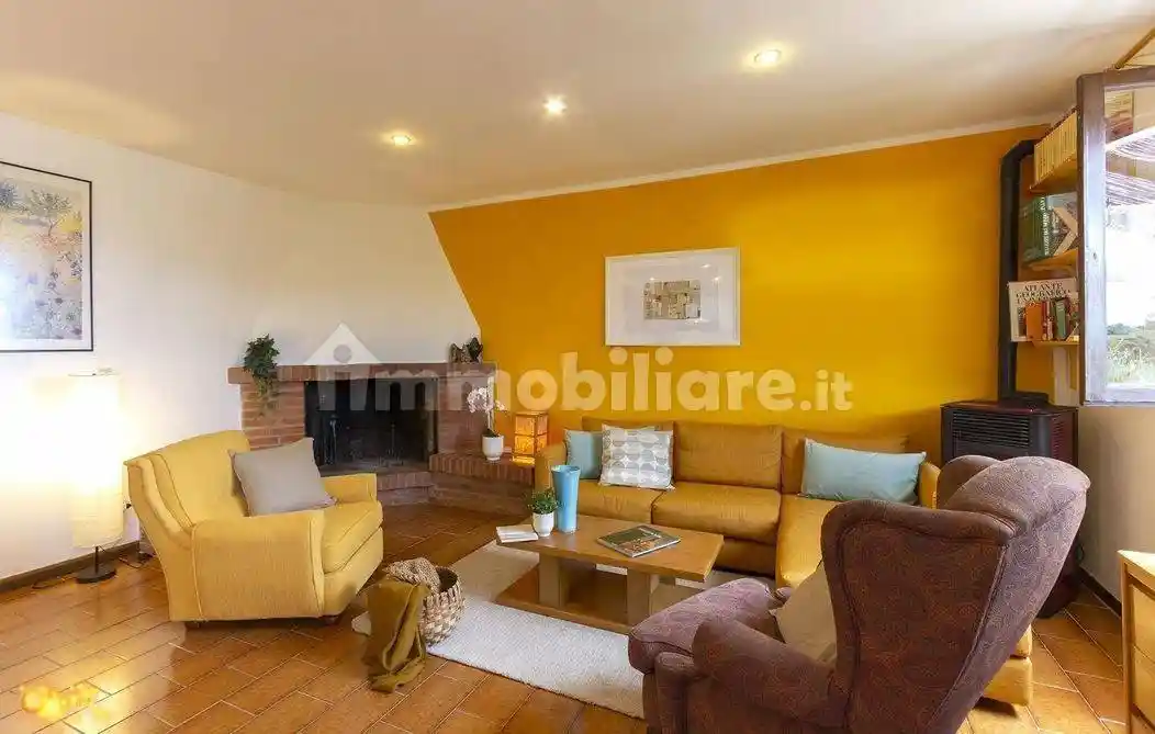 Casa indipendente in vendita a Camaiore