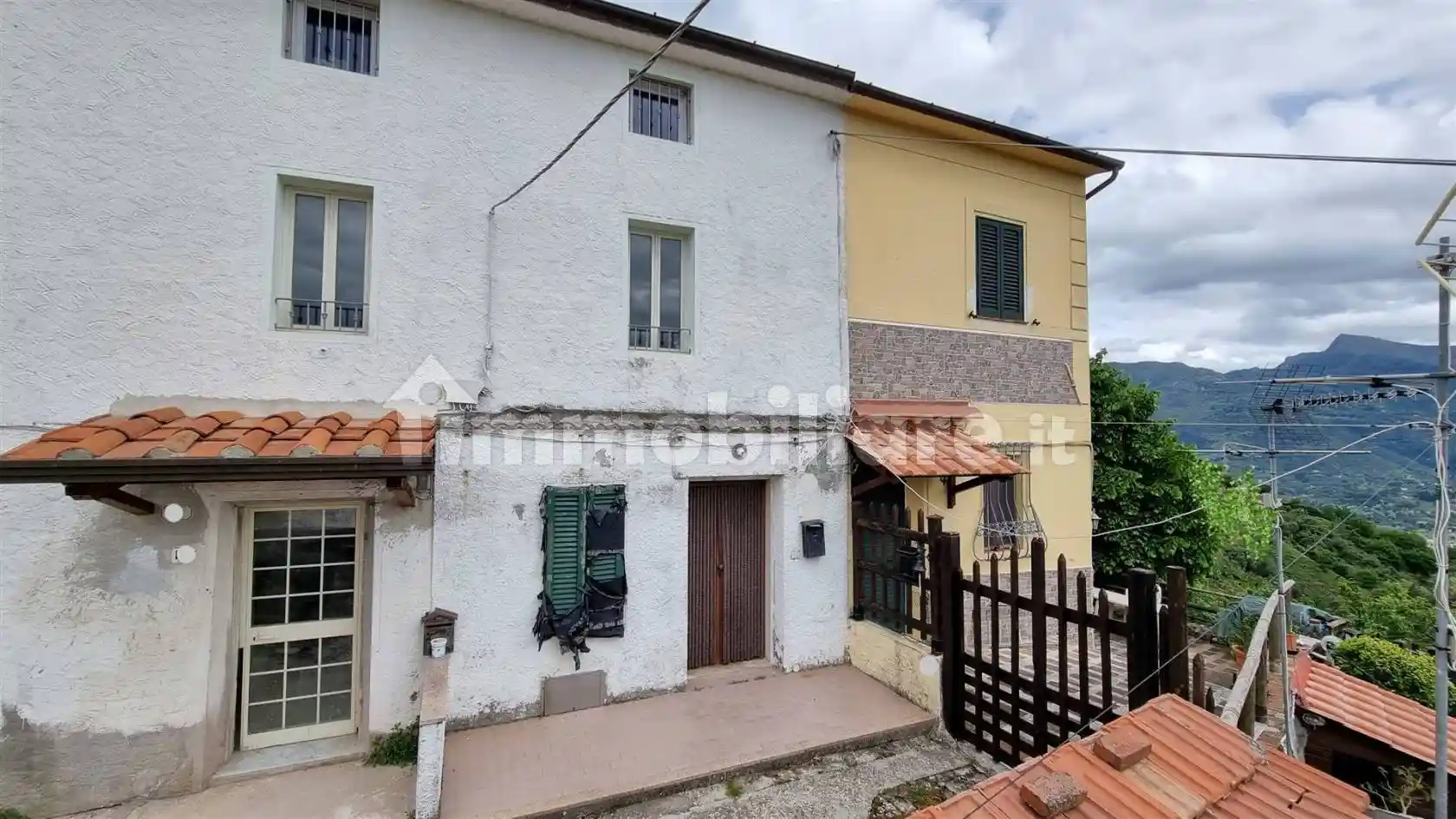 Casa indipendente in vendita a Camaiore