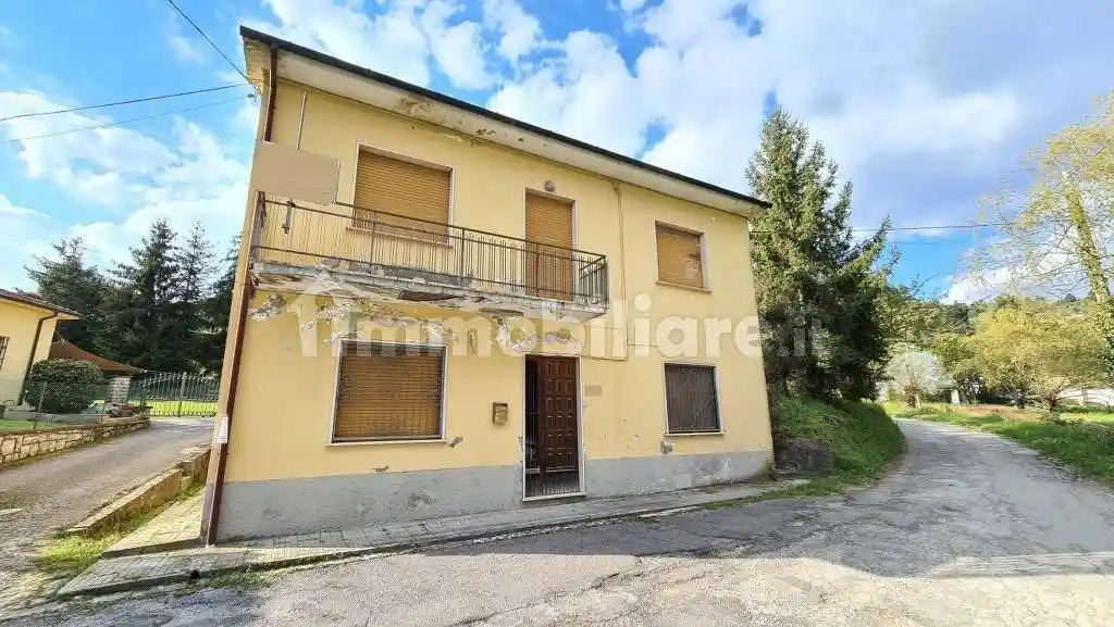 Casa indipendente in vendita a Camaiore