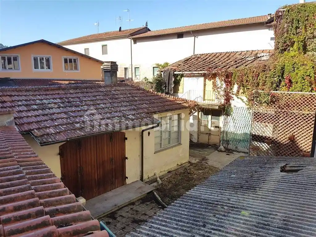 Casa indipendente in vendita a Camaiore