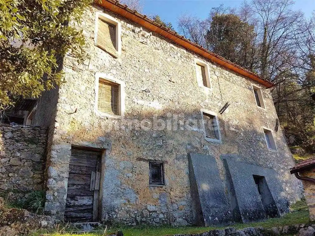 Rustico - Casale in vendita a Camaiore