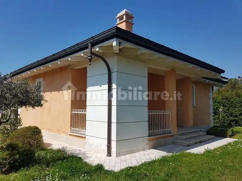 Appartamento in vendita a Camaiore