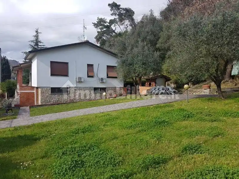 Casa indipendente in vendita a Massarosa