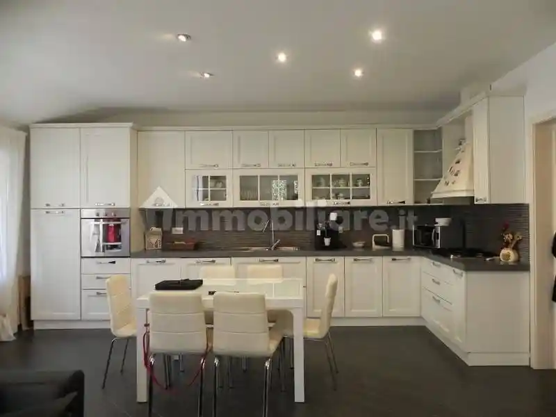 Villetta a schiera in vendita a Camaiore