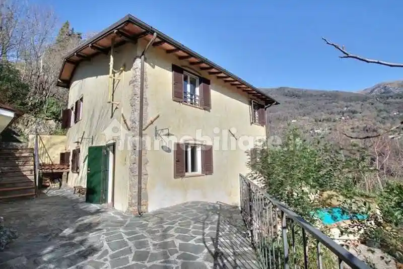 Rustico - Casale in vendita a Camaiore