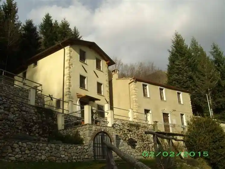 Rustico - Casale in vendita a Camaiore