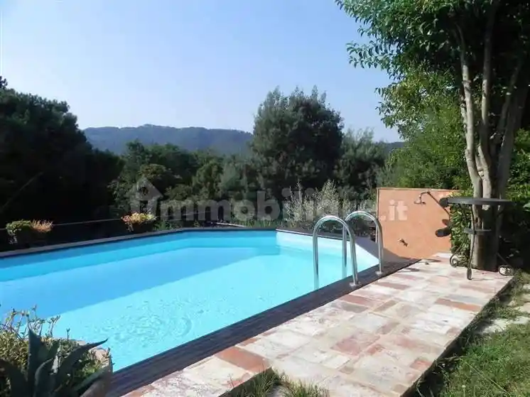 Rustico - Casale in vendita a Camaiore