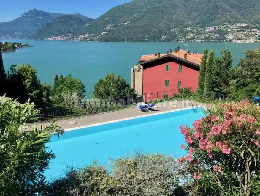 Appartamento in vendita a Dervio