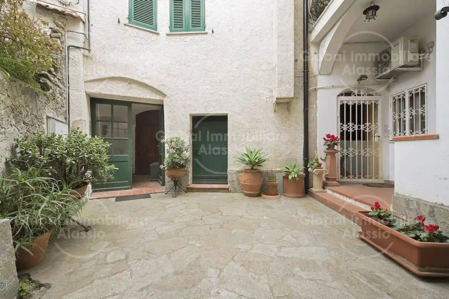 Appartamento in vendita a Albenga