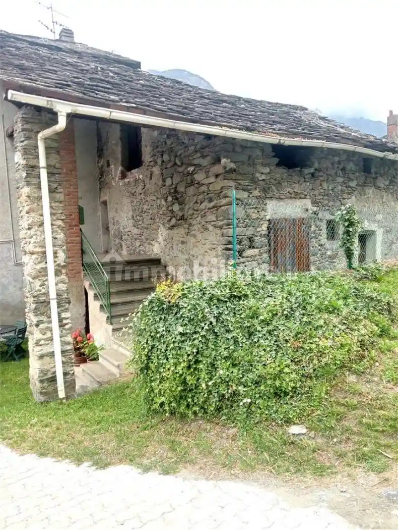 Rustico - Casale in vendita a Issogne