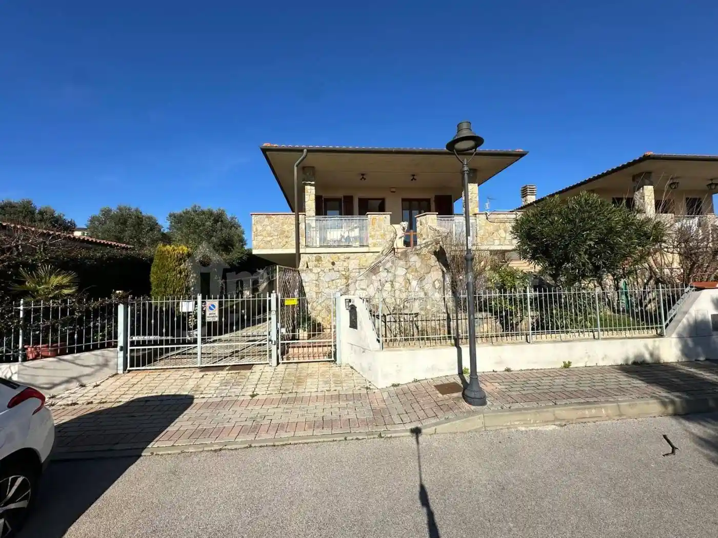 Villa in vendita a Follonica