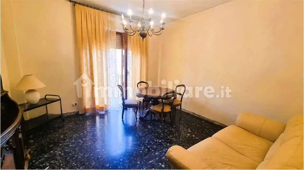 Appartamento in affitto a Sarzana