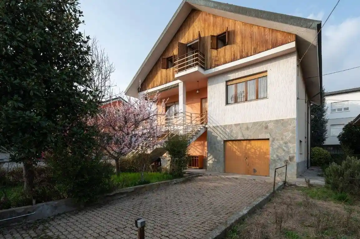 Villa in vendita a Beinasco