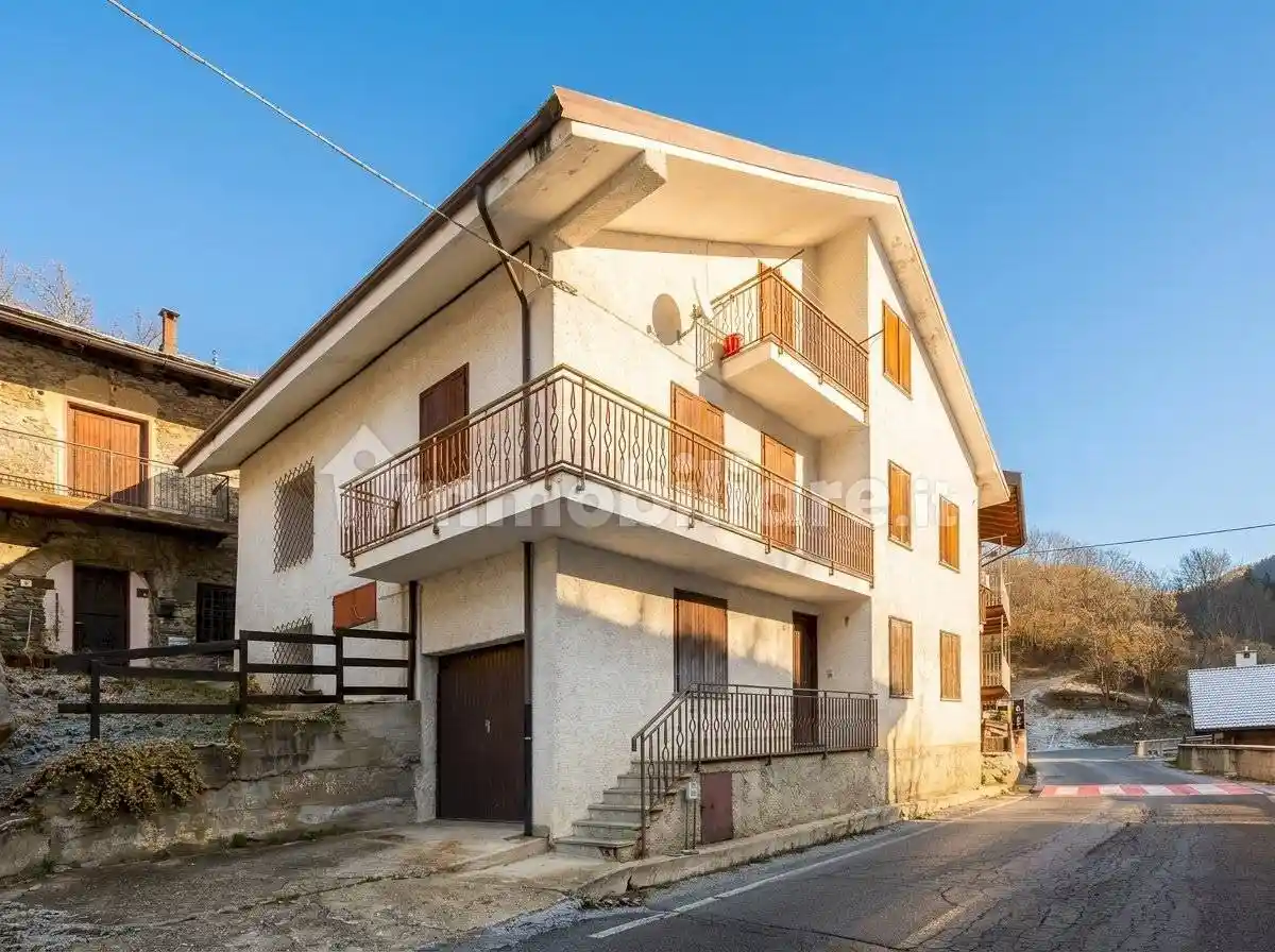 Appartamento in vendita a Prazzo