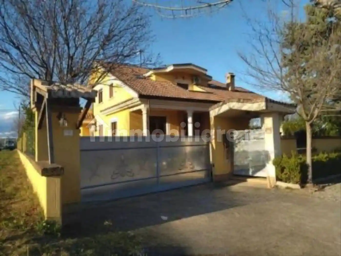 Villa in vendita a Nocciano