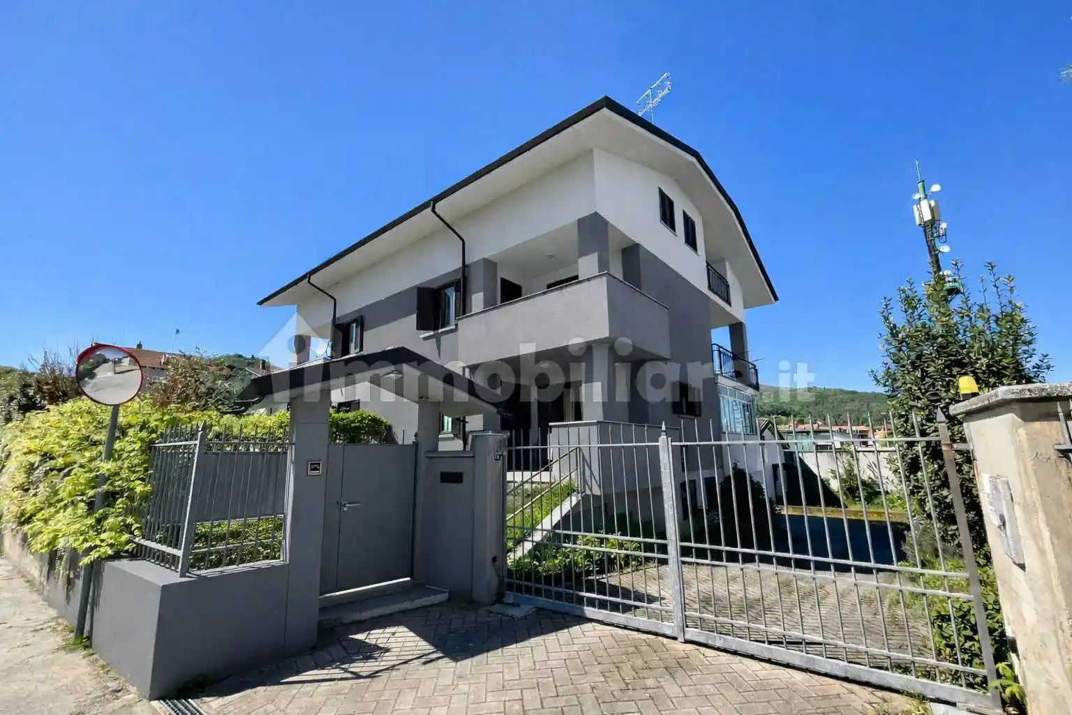 Villa in vendita a Busca