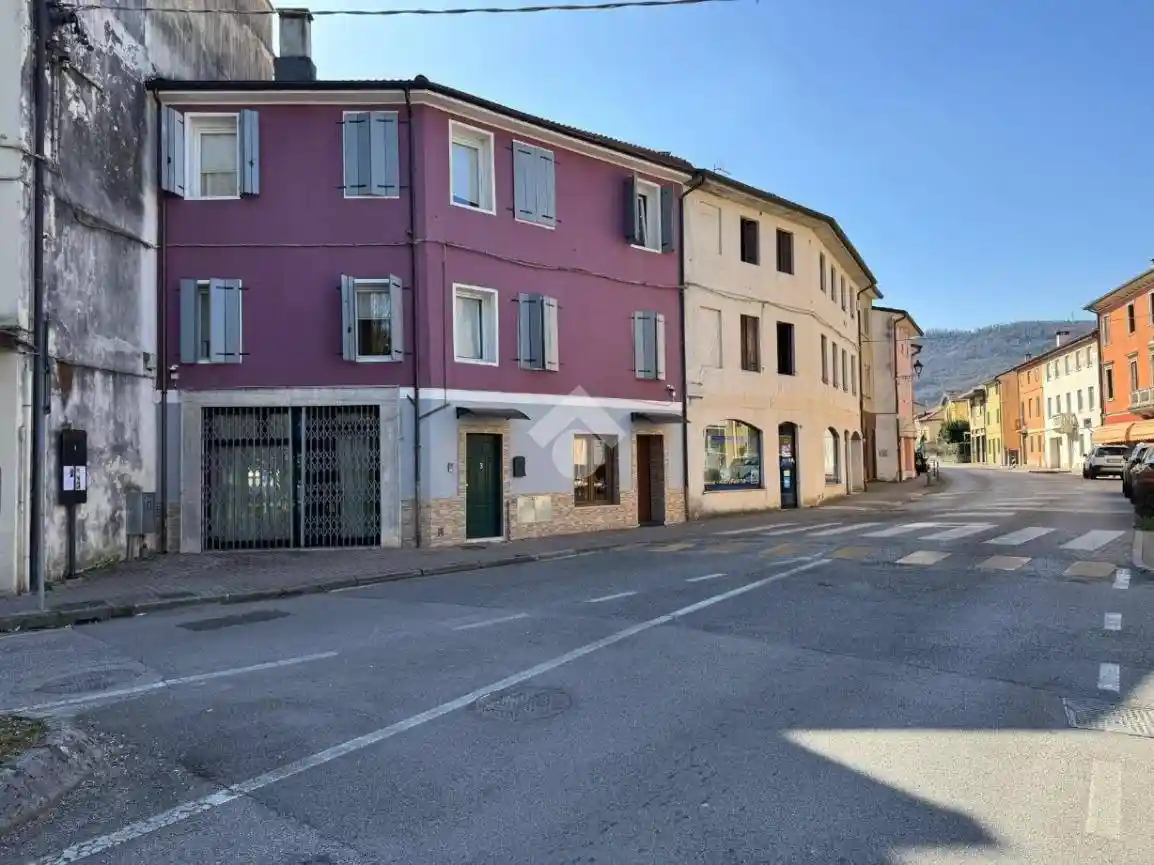 Casa indipendente in vendita a Schio