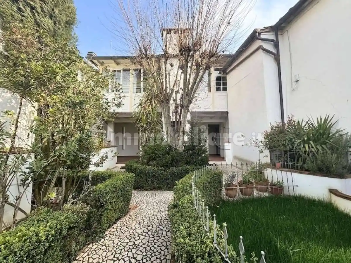 Villa in vendita a Sansepolcro