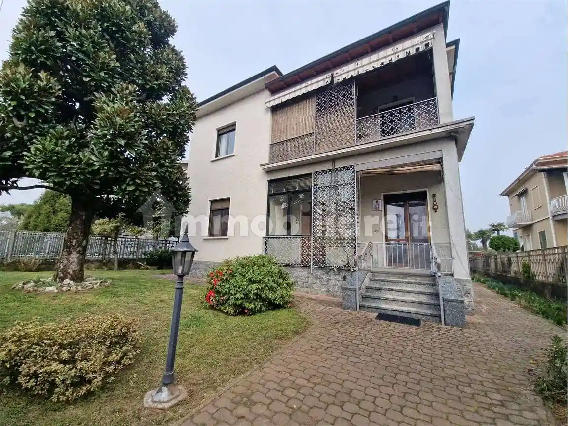 Villa in vendita a Vanzaghello