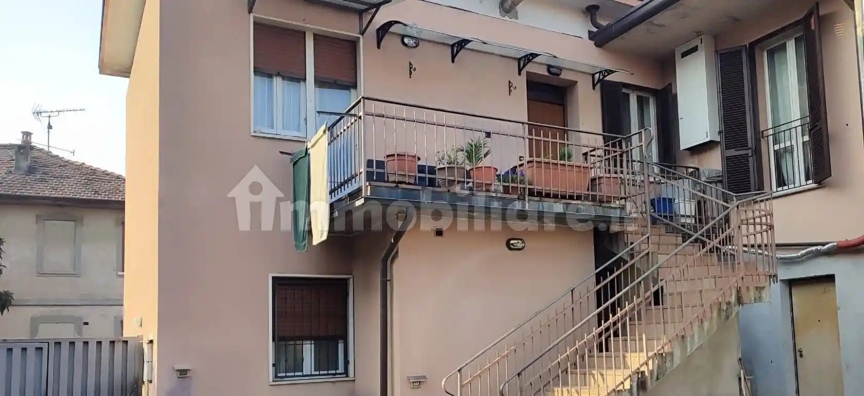 Appartamento in vendita a Carugo