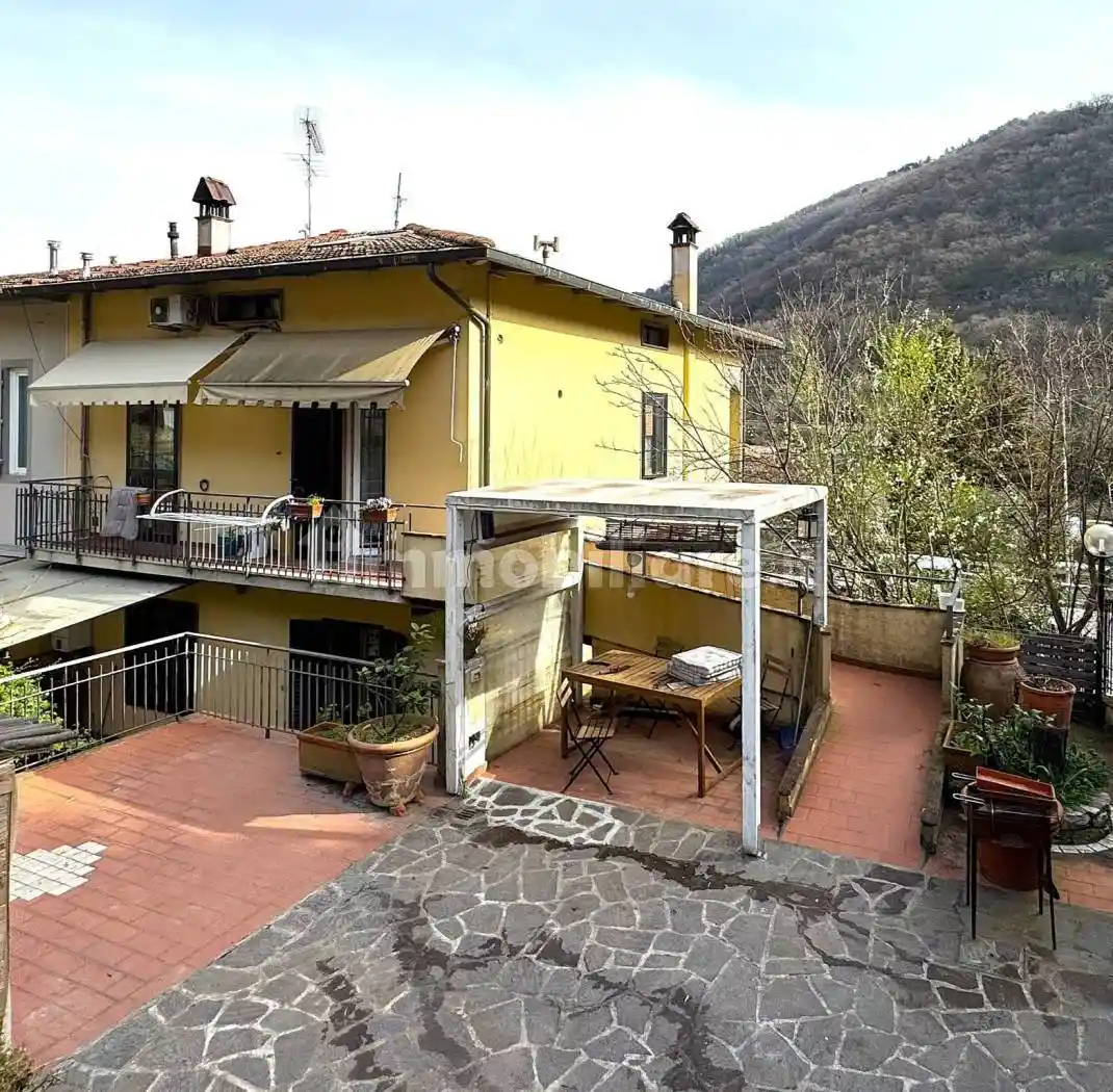 Villa in vendita a Prato