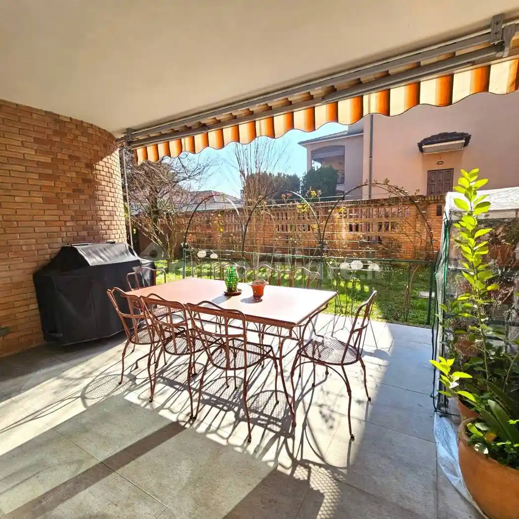 Villa in vendita a Abbiategrasso