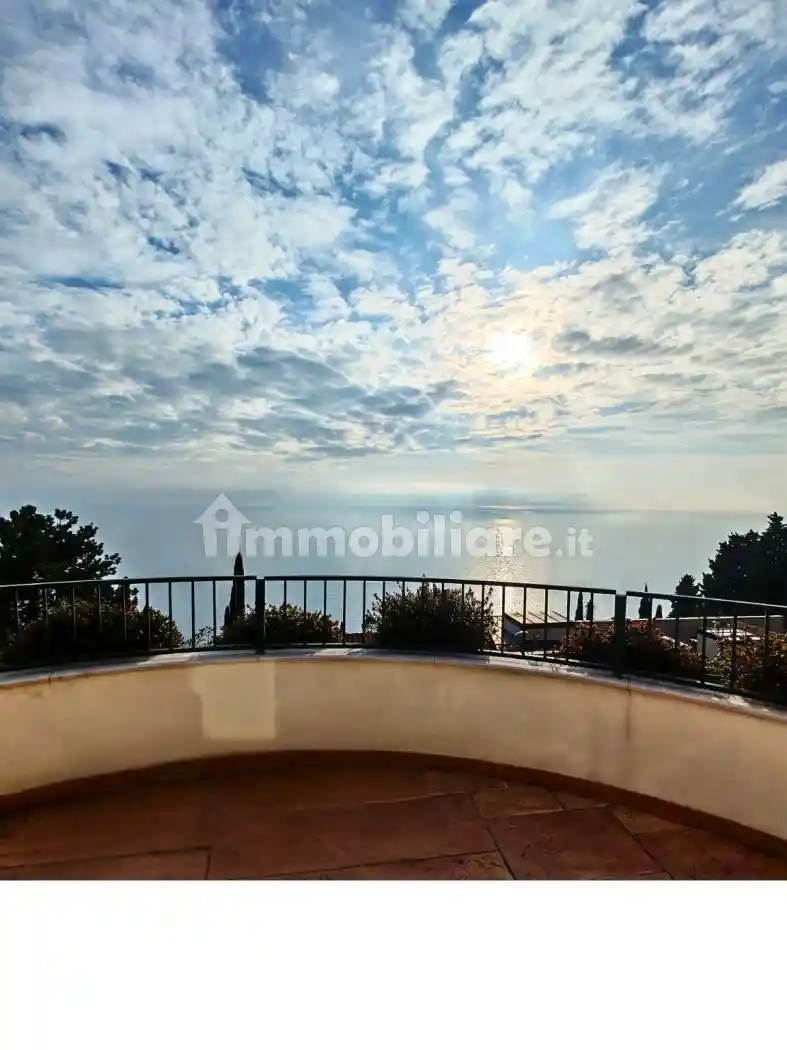 Casa indipendente in vendita a Trieste