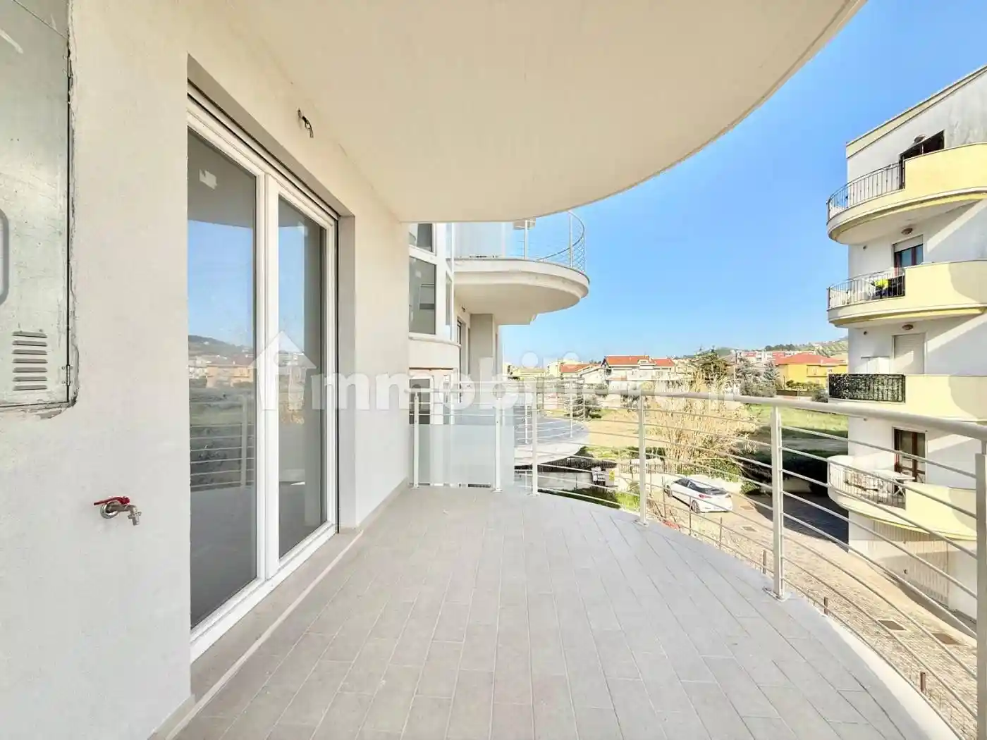 Palazzo - Edificio in vendita a Montesilvano