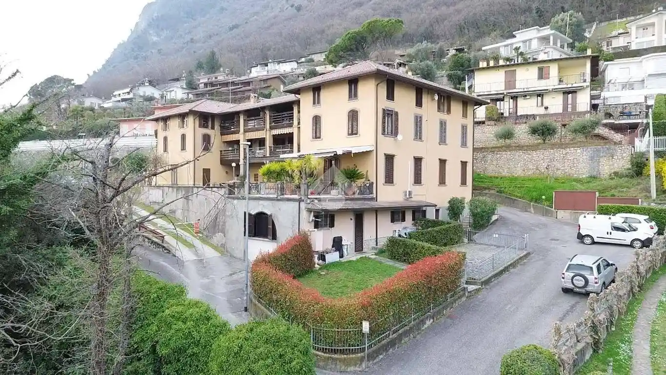 Appartamento in vendita a Predore