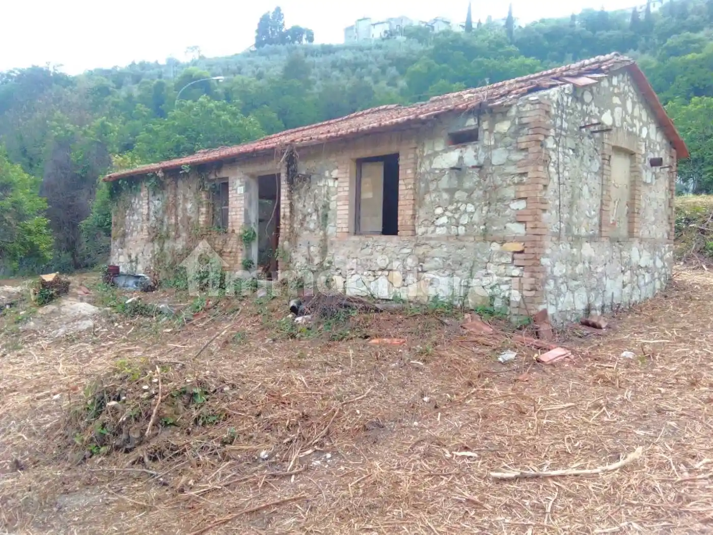 Rustico - Casale in vendita a Terni