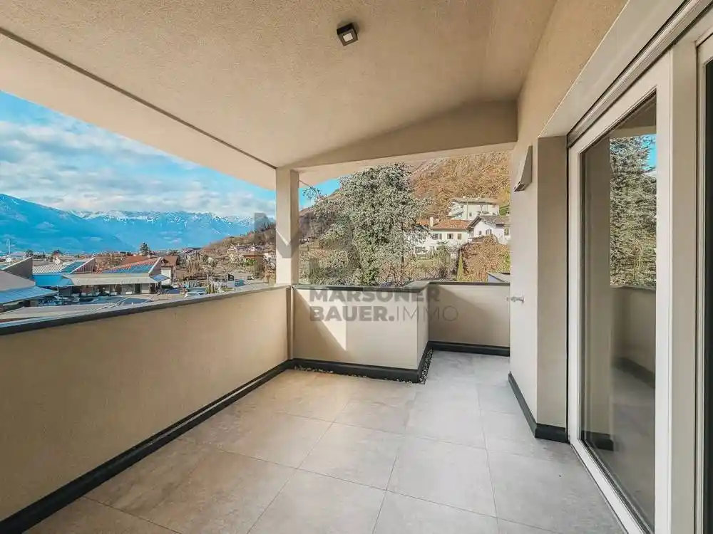 Appartamento in vendita a Postal