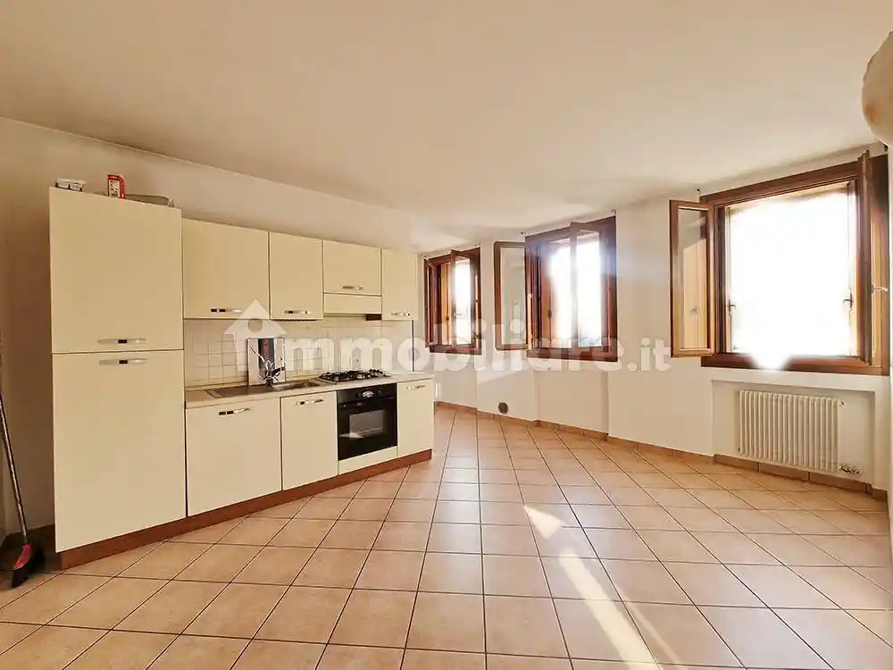 Appartamento in vendita a Nove