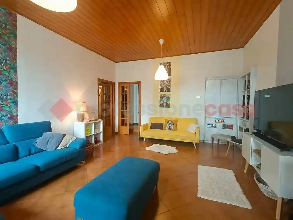 Appartamento in vendita a Vaprio d'Adda