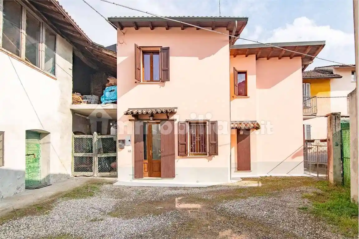 Casa indipendente in vendita a Miradolo Terme