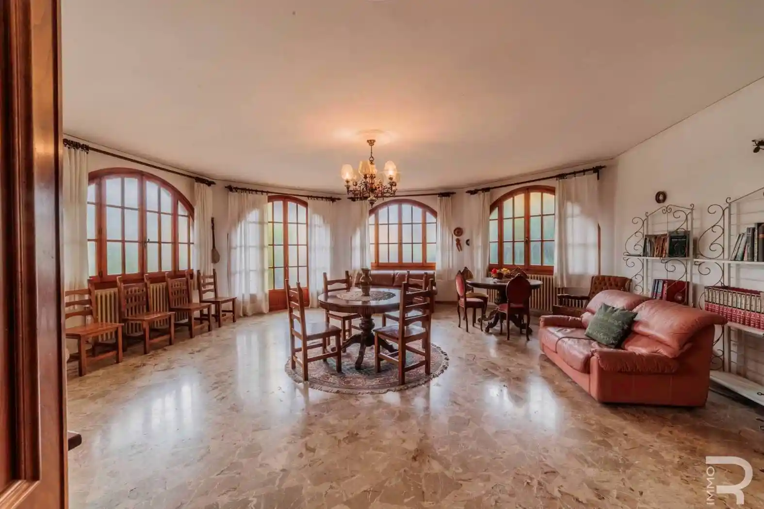 Villa in vendita a Bucine