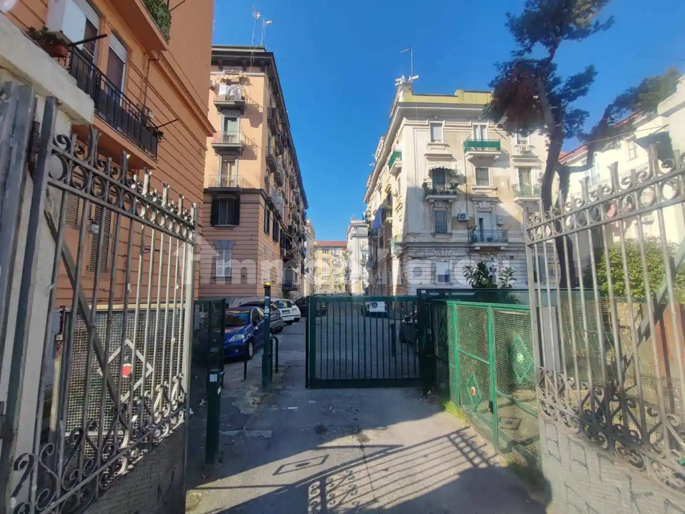 Appartamento in vendita a Napoli