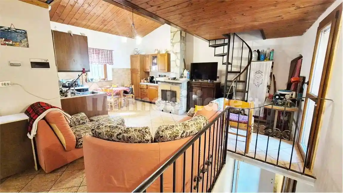 Casa indipendente in vendita a Quarrata