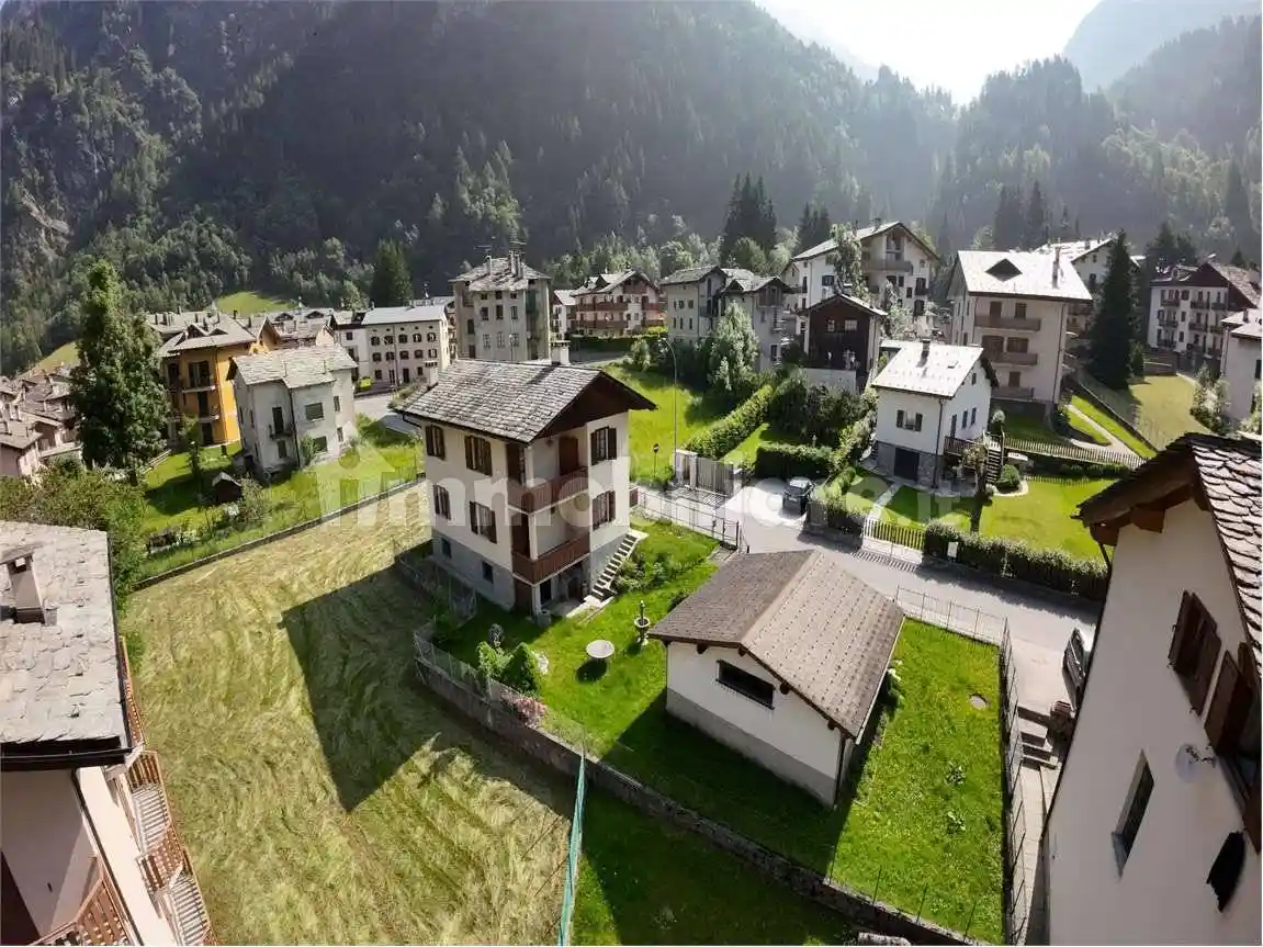 Casa indipendente in vendita a Campodolcino