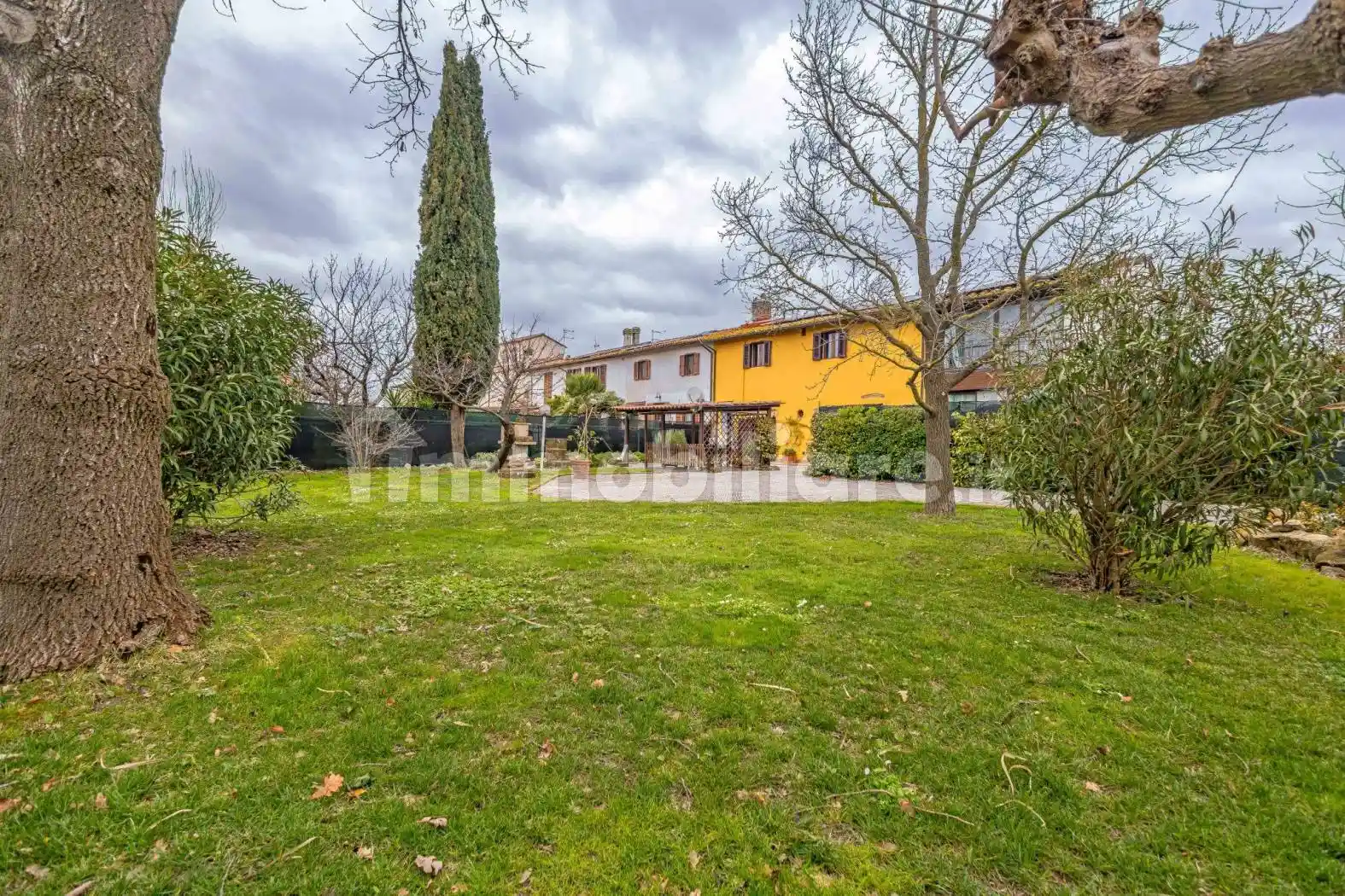 Rustico - Casale in vendita a Cascina